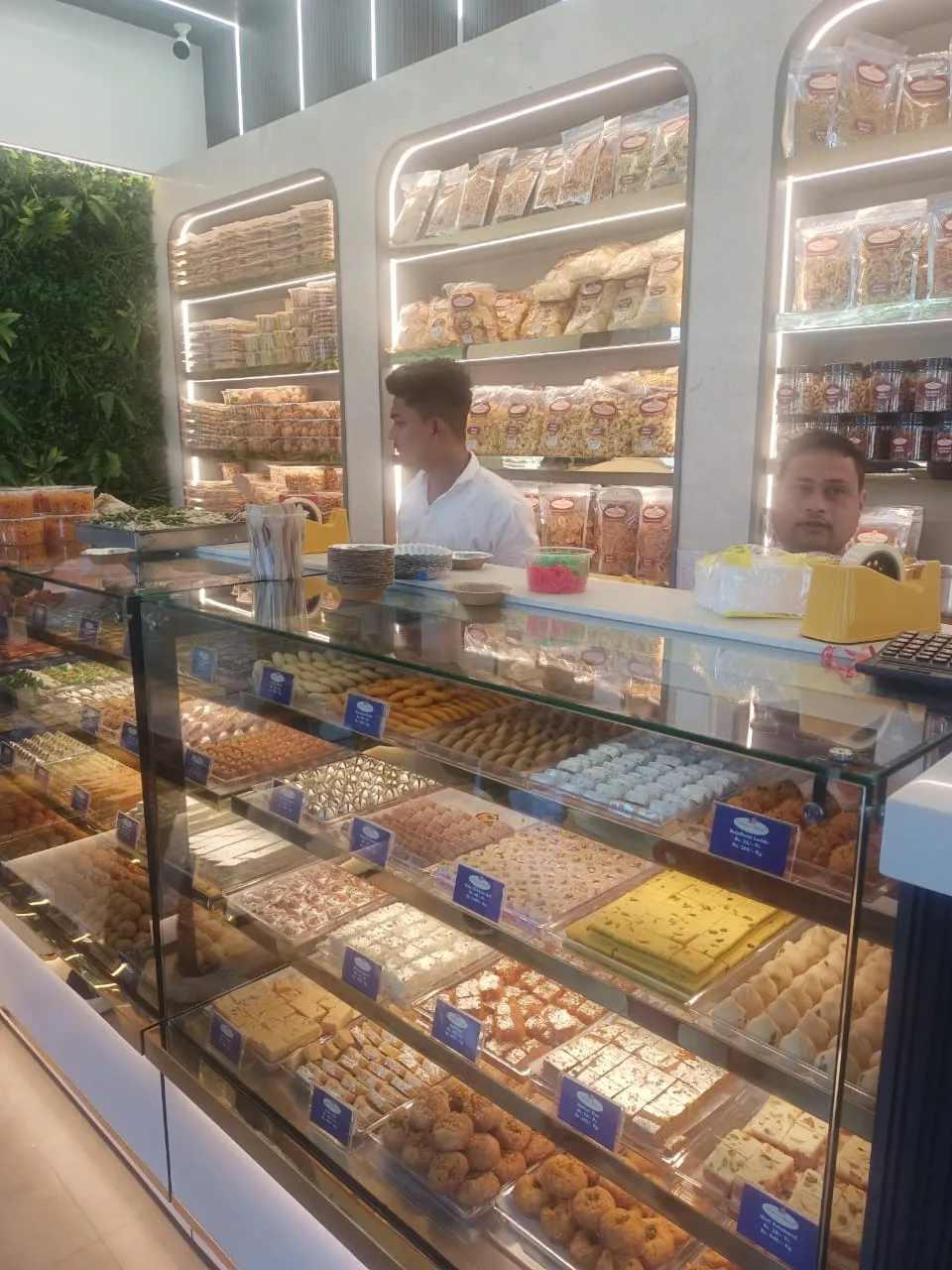 Makhan Bhog Expands Sweet Legacy with Fourth Outlet in Machkhowa  